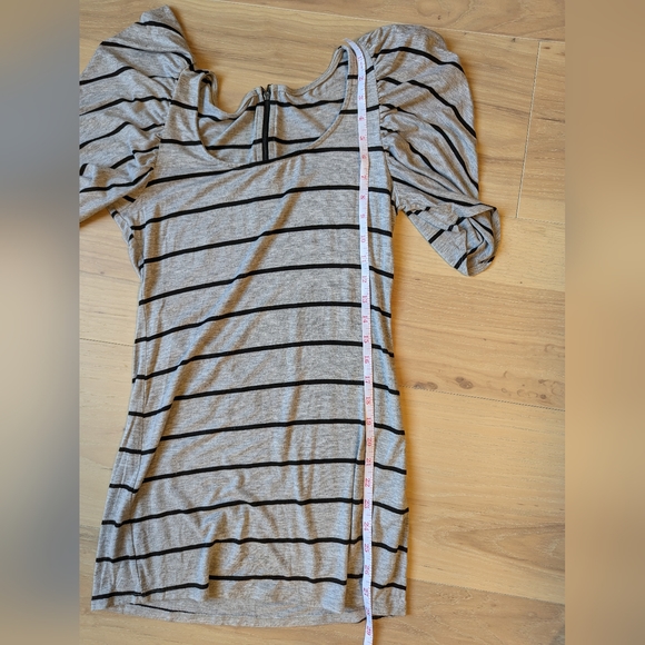 Guess Balloon-Sleeved Striped Mini-dress - Small - Picture 6 of 6